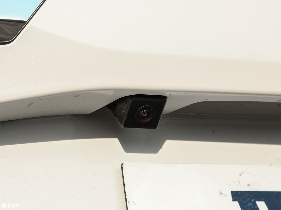 2019W{(ln) 2.4L (q) V