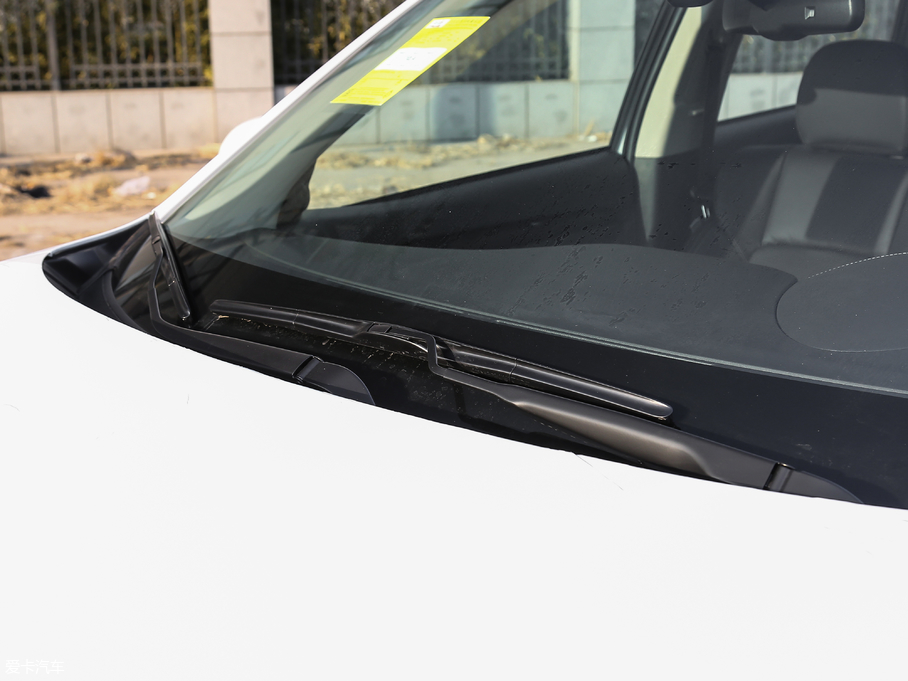 2019W{(ln) 2.4L (q) V