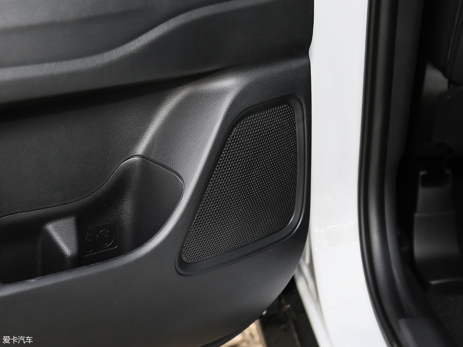 2019W{(ln) 2.4L (q) (gu)V