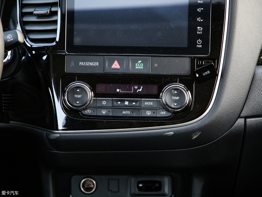 2019W{(ln) 2.0L (q) (gu)V