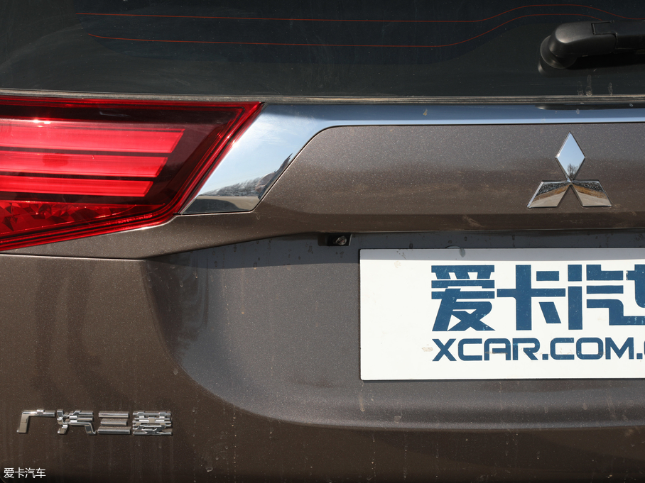 2019W{(ln) 2.0L (q) V