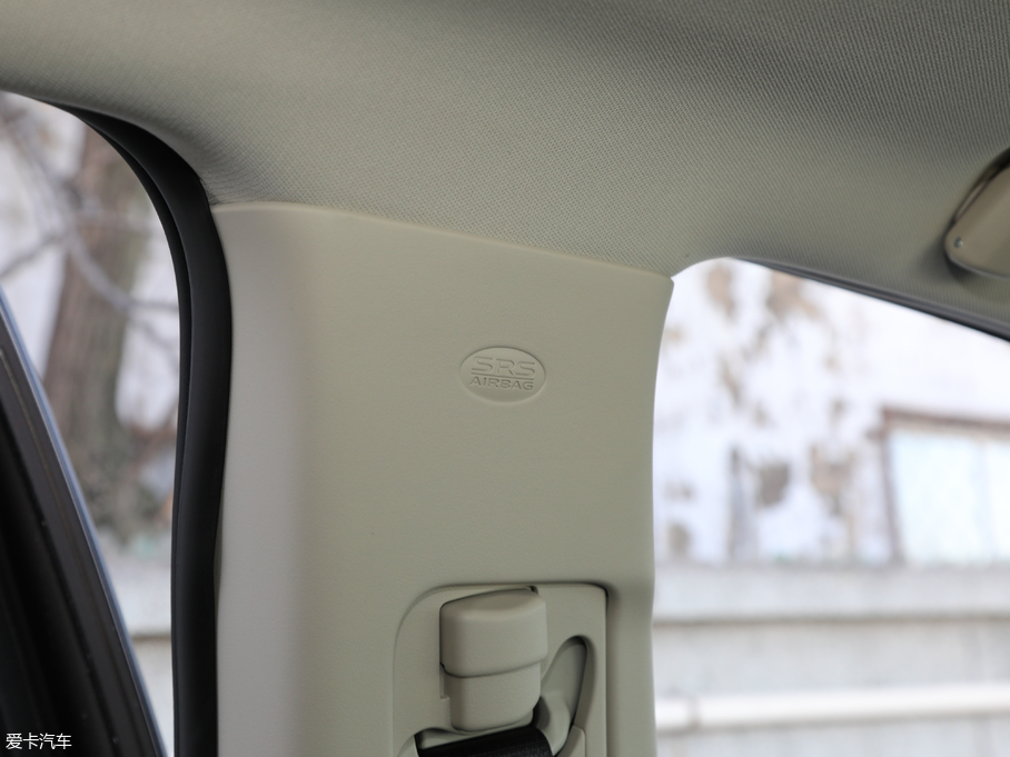 2019W{(ln) 2.0L (q) V