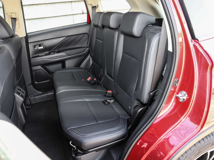 2019W{(ln) 2.4L (q) (gu)V