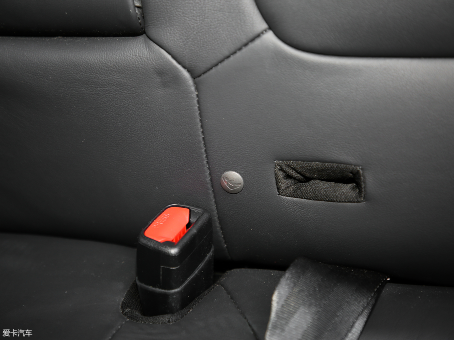 2019W{(ln) 2.4L (q) V