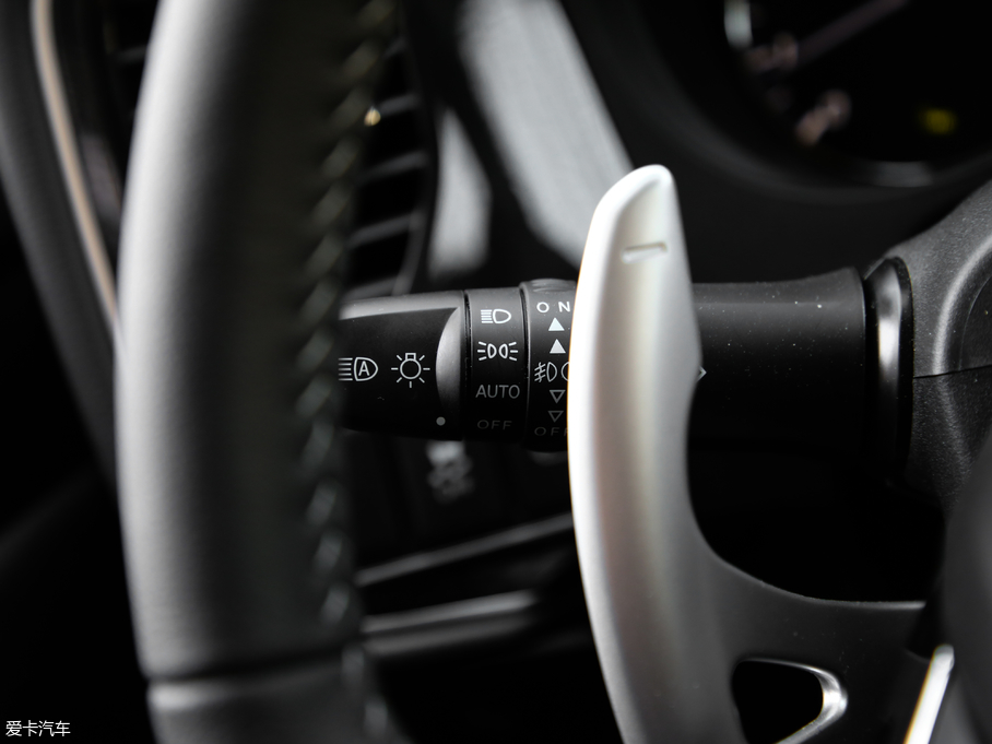 2019W{(ln) 2.4L (q) V