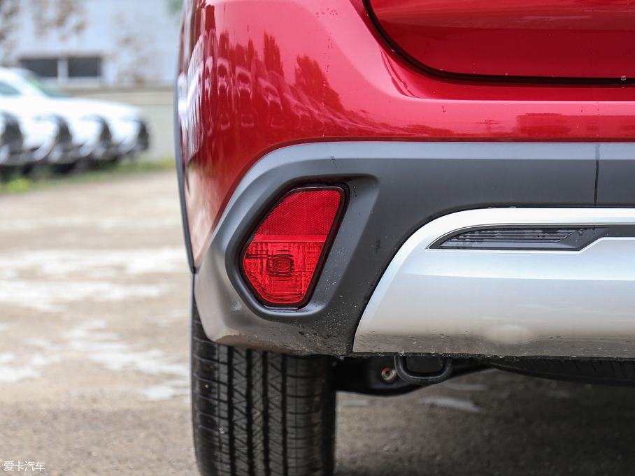 2019W{(ln) 2.0L (q) (gu)V