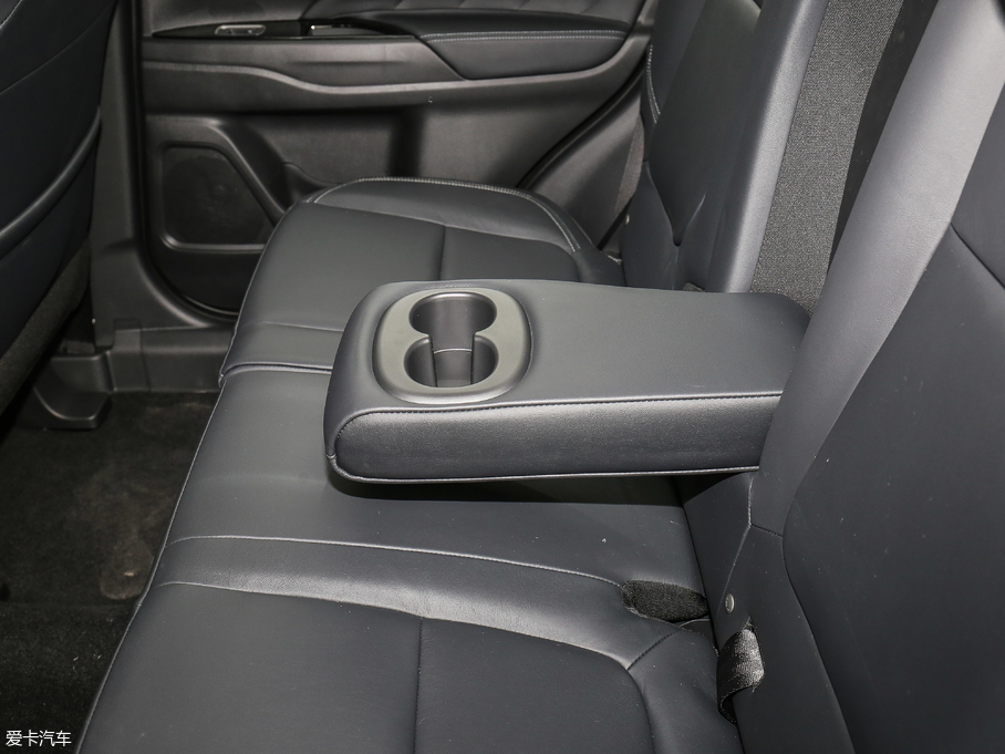 2019W{(ln) 2.0L (q) (gu)V