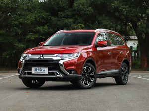 2019款2.4L 四驱致享版 7座 国V 左前45度