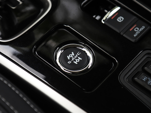 20192.4L (q) 7 (gu)V п؅^(q)