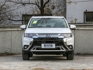 2019款2.4L 两驱致行版 国V 正前