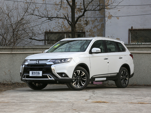 2019款2.4L 两驱致行版 国V 左前45度