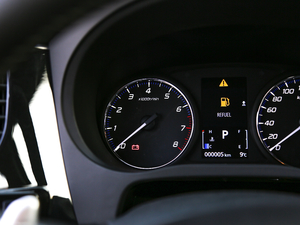 20192.4L (q)а (gu)V п؅^(q)