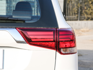 20192.0L 򌕳 7 V β