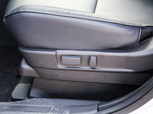 20192.0L 򌕳 7 V {{