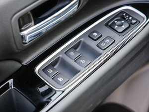 20192.0L 򌕳 7 V {܇ƅ^	