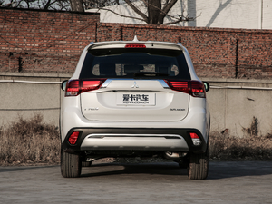 2019款2.0L 两驱畅享版 国V 正后	
