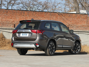 2019款2.0L 两驱畅享版 国V 整体外观