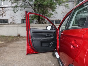 2019款2.0L 两驱畅享版 国V 驾驶位车门