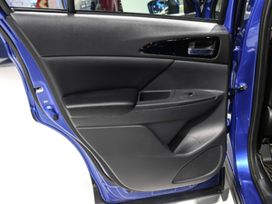2019款1.5T CVT两驱梦想版 国VI 空间座椅