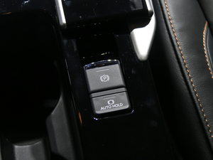 2019款1.5T CVT两驱梦想版 国VI 驻车制动器