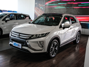 2019款1.5T CVT两驱无畏版 国VI 左前45度