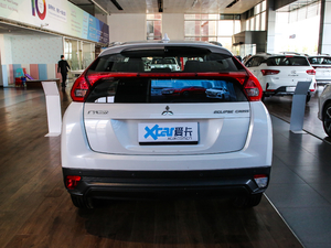 2019款1.5T CVT两驱无畏版 国VI 正后	