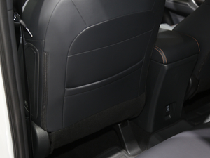 2019款1.5T CVT四驱真我版 国VI 空间座椅