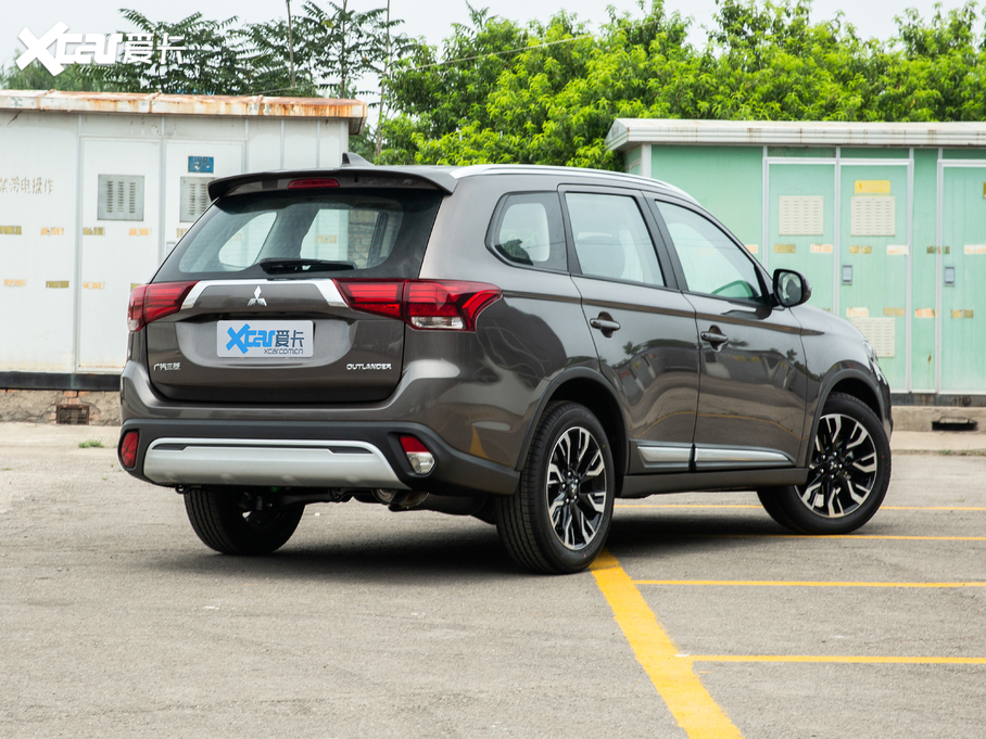 2020W{(ln) 2.0L (q) 5