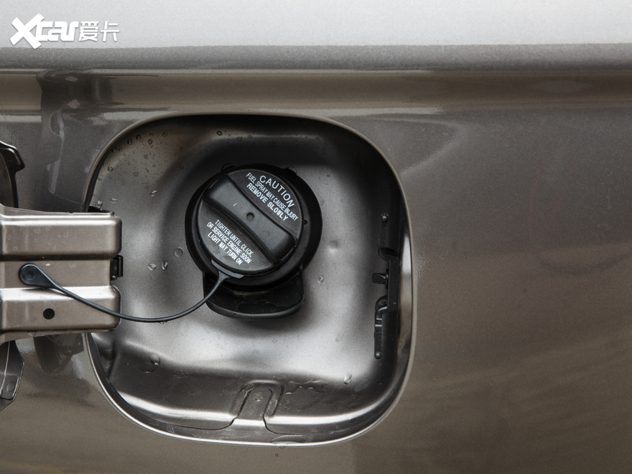 2020W{(ln) 2.0L (q) 5