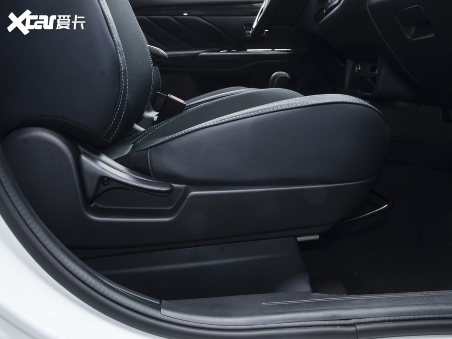 2020W{(ln) 2.0L (q) 7