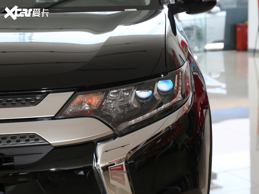 2020W{(ln) 2.4L (q) 5