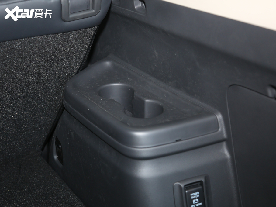 2020W{(ln) 2.4L (q) 5