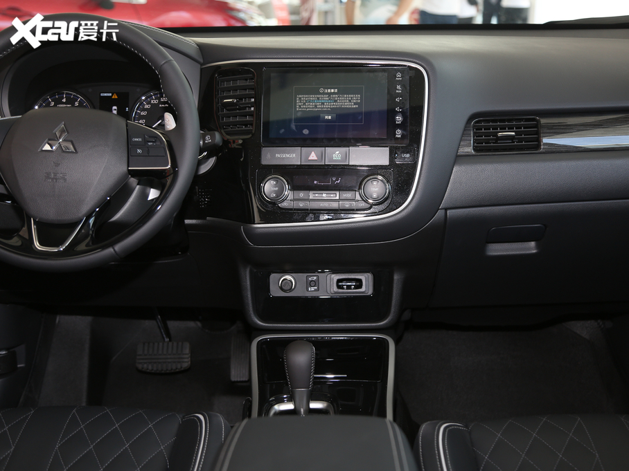 2020W{(ln) 2.4L (q) 5