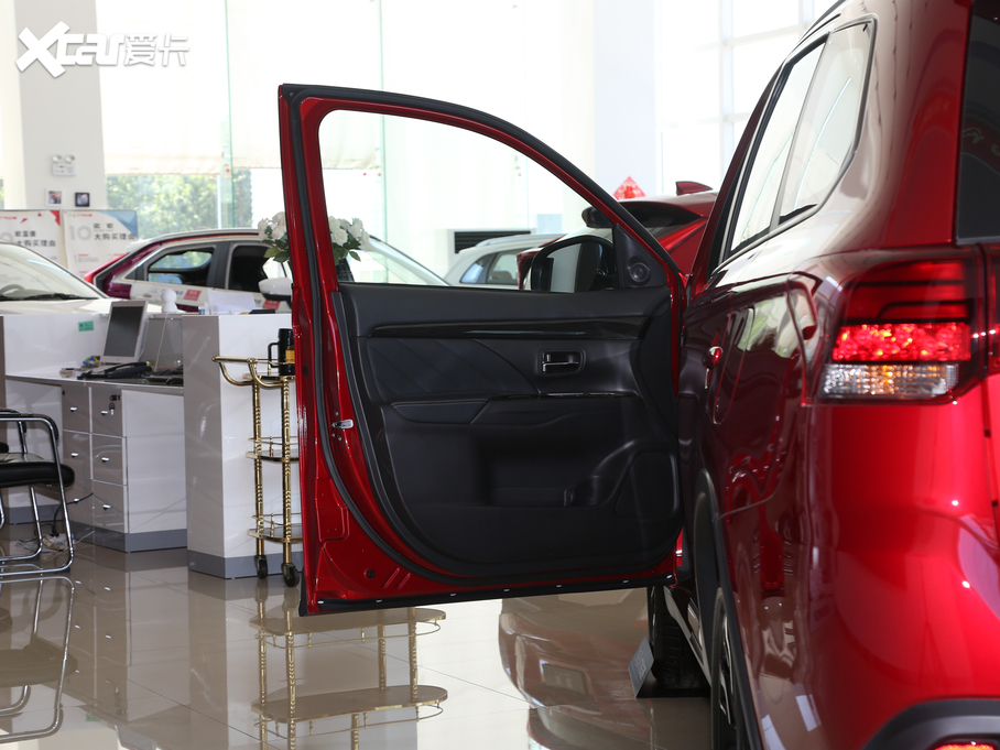 2020W{(ln) 2.0L (q) 5