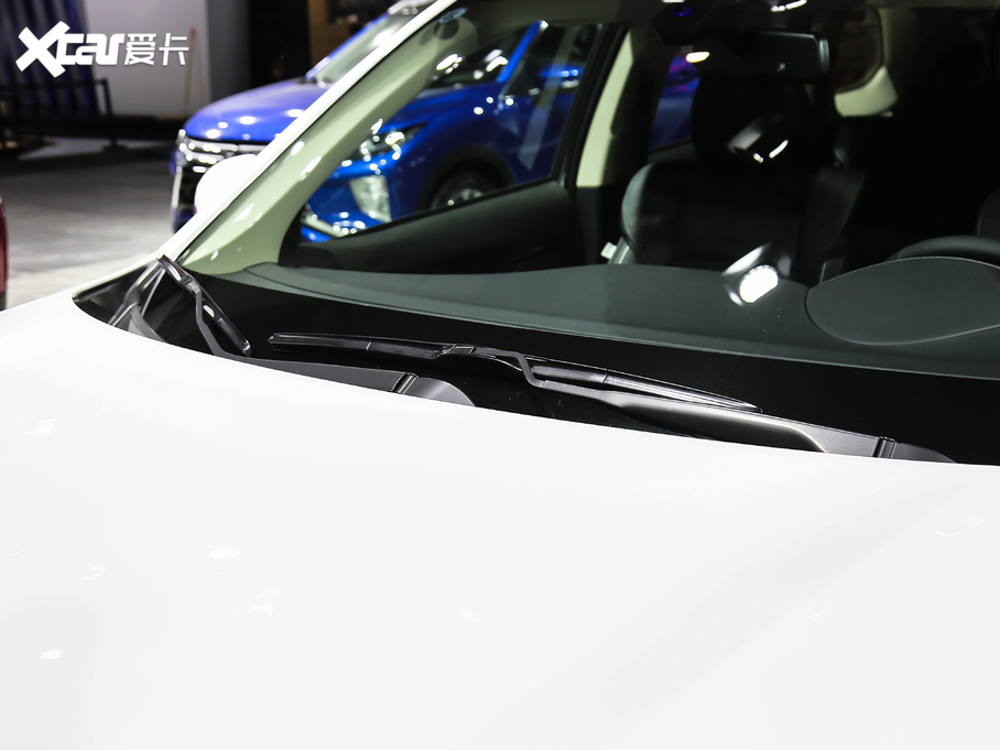 2020W{(ln) 2.4L (q) 7