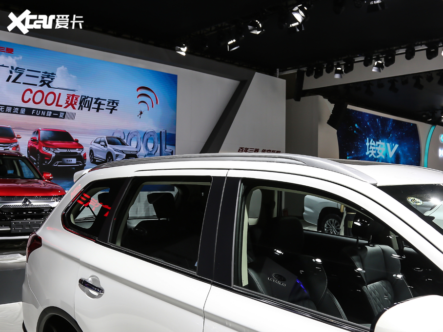 2020W{(ln) 2.4L (q) 7