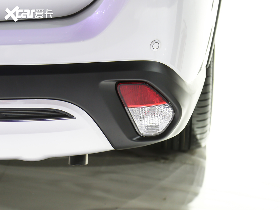 2020W{(ln) 2.4L (q) 7