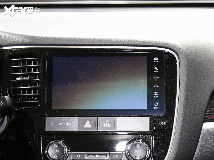 2020W{(ln) 2.4L (q) 7