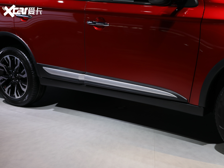 2020W{(ln) 2.4L (q) 5