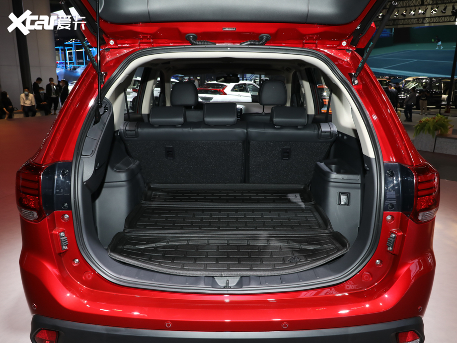 2020W{(ln) 2.4L (q) 5