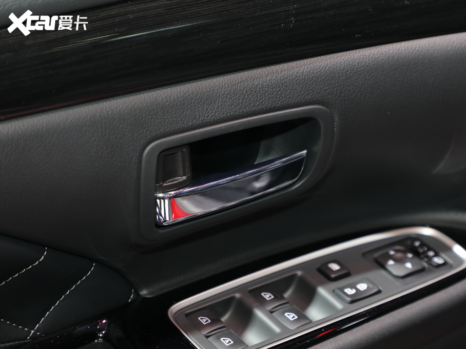 2020W{(ln) 2.4L (q) 5