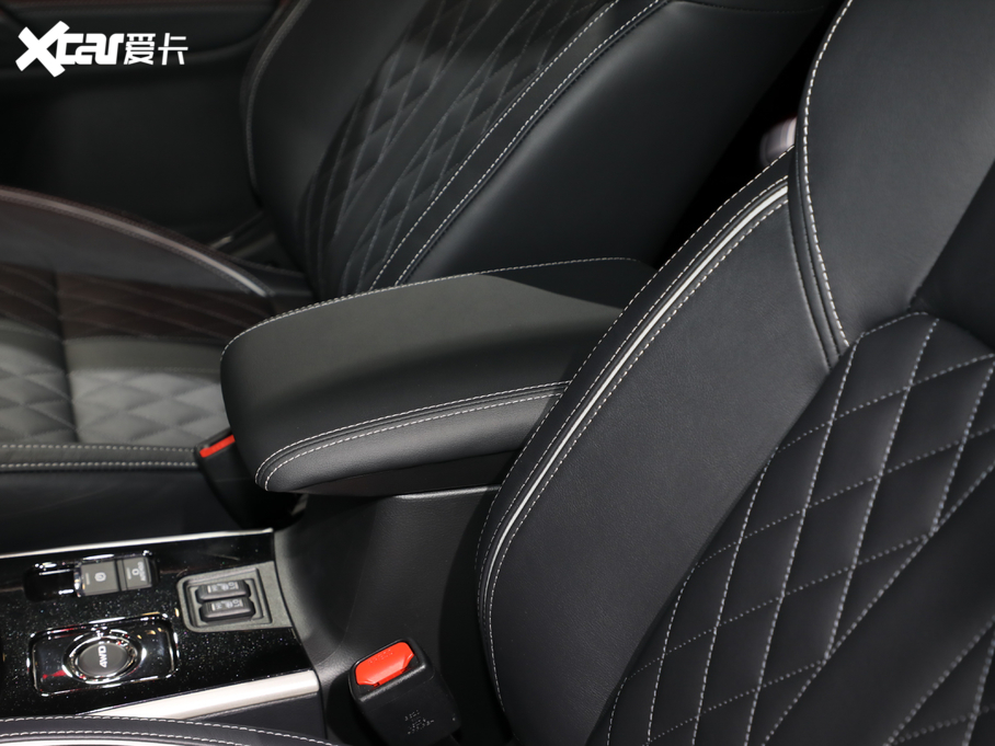 2020W{(ln) 2.4L (q) 5