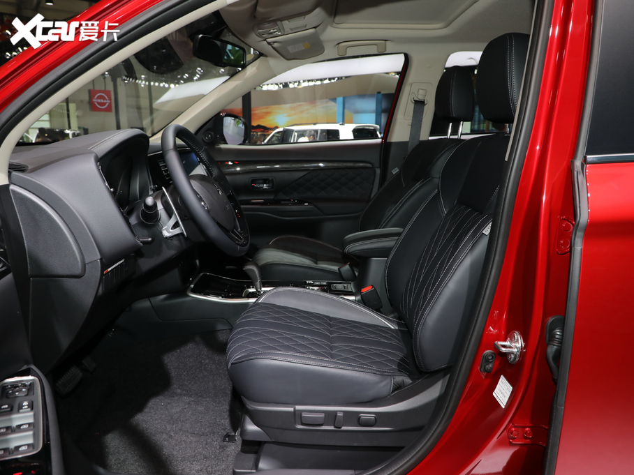 2020W{(ln) 2.4L (q) 5