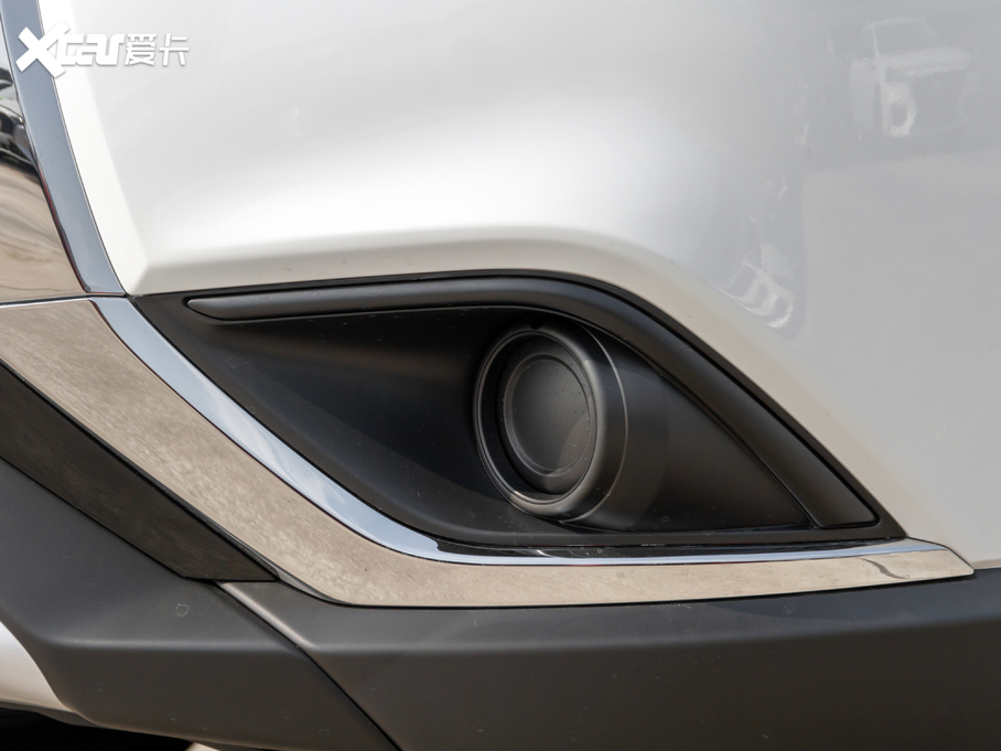 2020W{ 2.0L 򌕳а 5