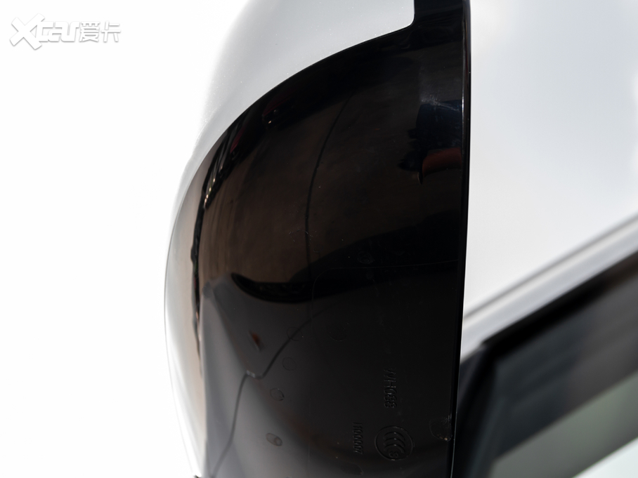 2020W{ 2.0L 򌕳а 5