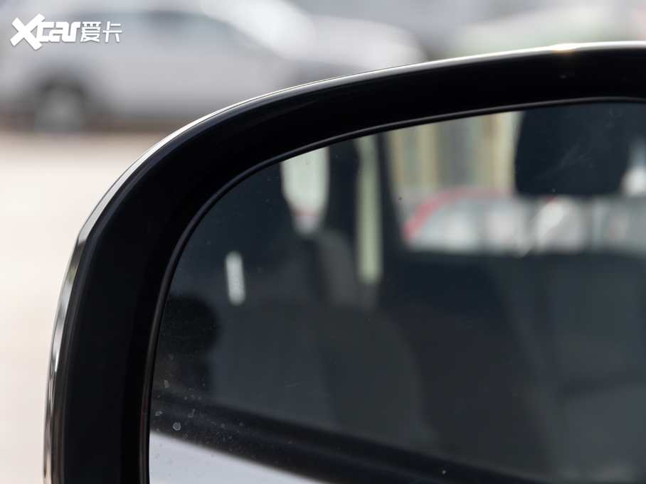 2020W{(ln) 2.0L (q)а 5