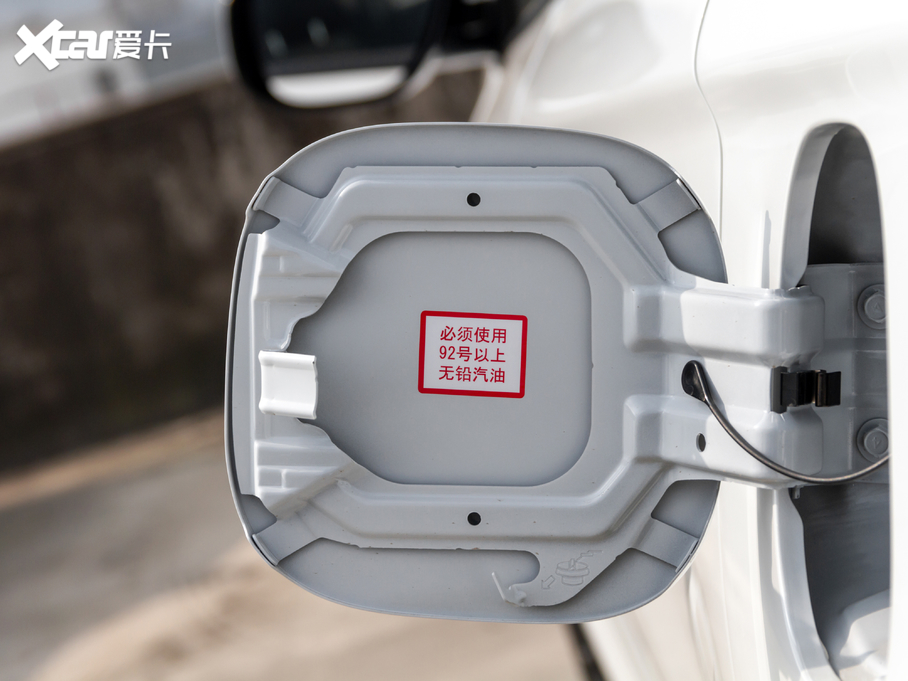 2020W{ 2.0L 򌕳а 5