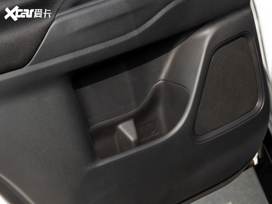 2020W{ 2.0L 򌕳а 5