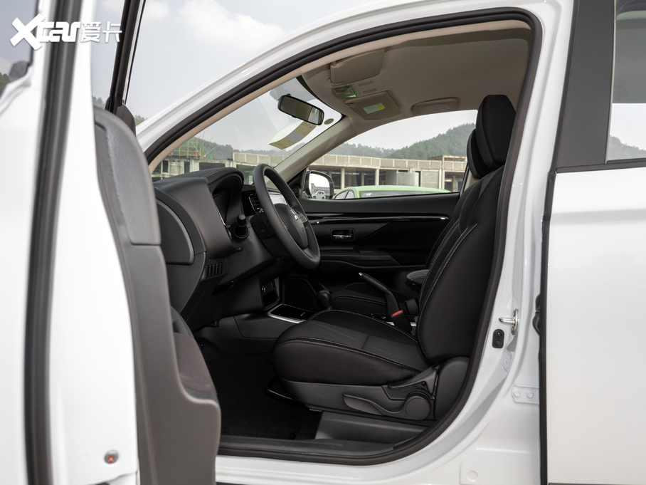 2020W{ 2.0L 򌕳а 5