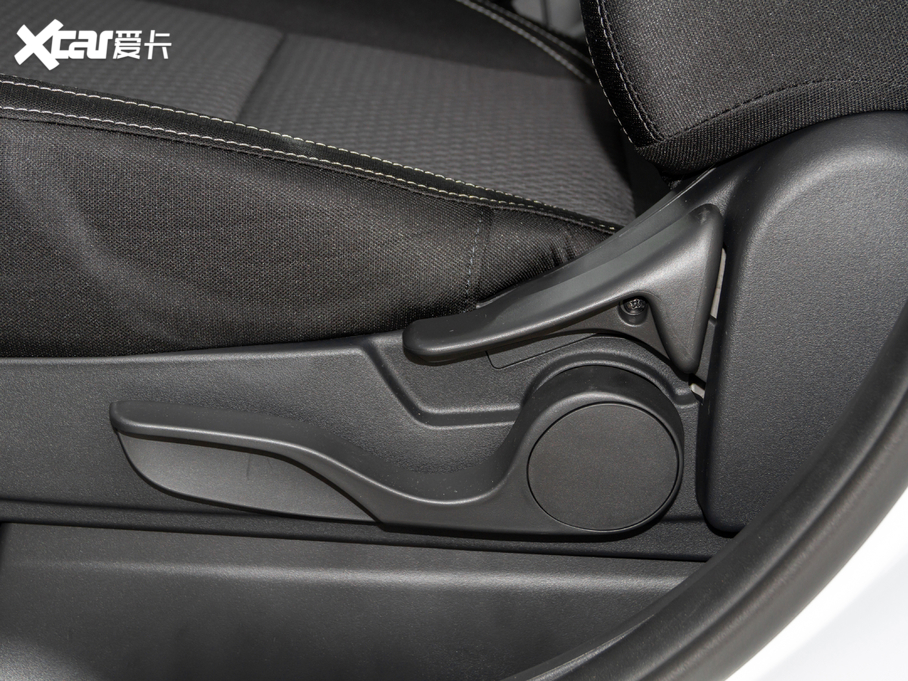 2020W{ 2.0L 򌕳а 5